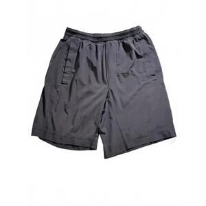 lululemon men's Pace Breaker lined Shorts in black with pockets. Size Medium